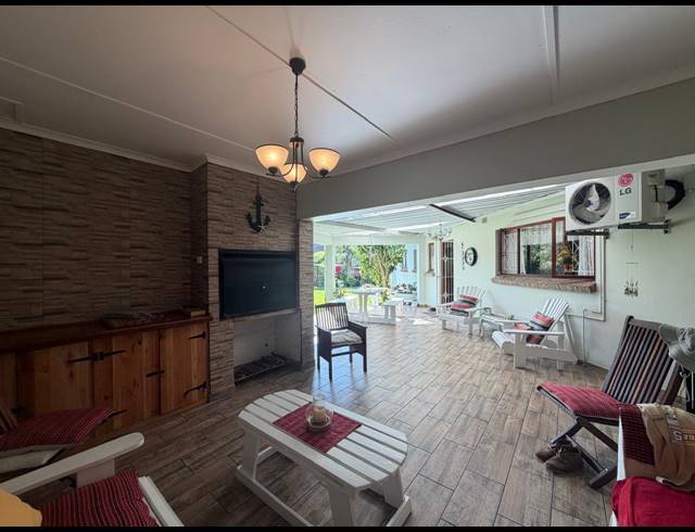 3 BEDROOM FREEHOLD FOR SALE IN MEER EN SEE